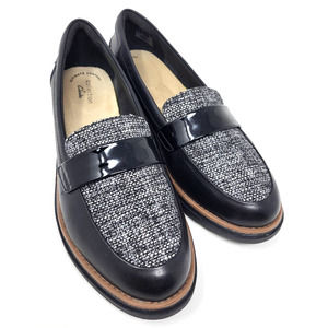 Clarks Women's Sharon Gracie Penny Loafer. W US 7 Black Pat Combi
